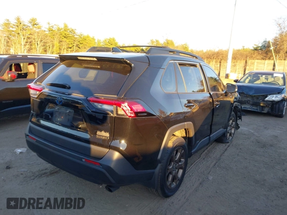 2023 Toyota RAV4 Hybrid XLE with VIN 2T3UWRFV1PW185916, listed as a IAAI auction lot 40877774 with 88,564 mi miles. Bid and sale history available at carsss.com. Image 4.