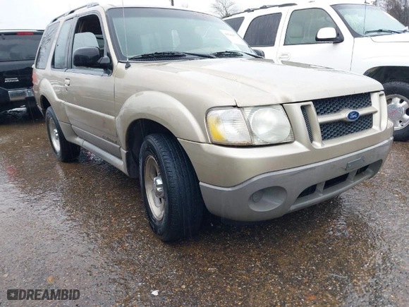 2002 Ford Explorer Sport Value with VIN 1FMYU60E12UD50864, listed as a IAAI auction lot 41546477 with 285,667 mi miles. Bid and sale history available at carsss.com. Image 1.