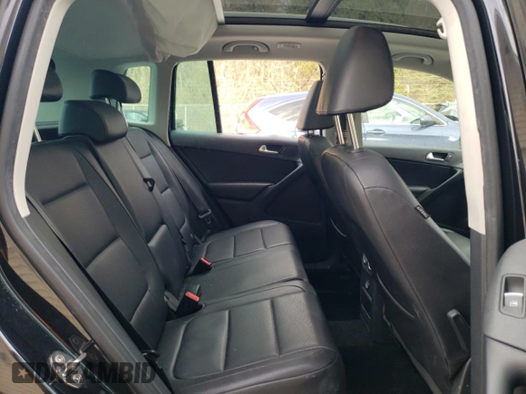 2011 Volkswagen Tiguan SEL with VIN WVGBV7AX4BW553986, listed as a Copart auction lot 43873765 with 140,097 mi miles and Salvage Title. Bid and sale history available at DreamBid. Image 12.
