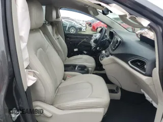 2021 Chrysler Voyager LXI with VIN 2C4RC1DG0MR506242, listed as a Copart auction lot 47658465 with 81,498 mi miles and Salvage Title. Bid and sale history available at carsss.com. Image 7.