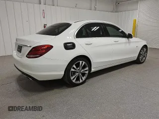 2018 Mercedes-Benz C 350e with VIN 55SWF4HB9JU243670, listed as a Copart auction lot 49882275 with 88,357 mi miles and Clean title. Bid and sale history available at DreamBid. Image 3.
