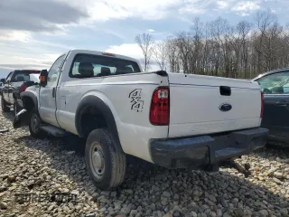 2015 Ford F-250 XLT with VIN 1FTBF2B63FEC37940, listed as a Copart auction lot 49921915 with 87,870 mi miles and Clean title. Bid and sale history available at DreamBid. Image 2.