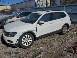 2018 Volkswagen Tiguan SEL with VIN 3VV3B7AX5JM086823, listed as a Copart auction lot 48991035 with Not provided miles and Salvage title. Bid and sale history available at DreamBid. Image 1.