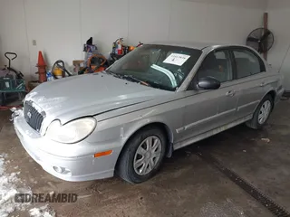 2002 Hyundai Sonata with VIN KMHWF25S42A574561, listed as a IAAI auction lot 41613838 with 141,808 mi miles. Bid and sale history available at carsss.com. Image 18.