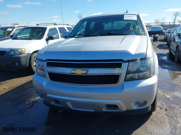 2012 Chevrolet Avalanche LS with VIN 3GNTKEE74CG143616, listed as a IAAI auction lot 41818073 with 209,041 mi miles. Bid and sale history available at carsss.com. Image 12.