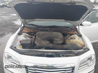 2014 Chrysler 300 with VIN 2C3CCAAG2EH264835, listed as a IAAI auction lot 41918196 with 93,338 mi miles. Bid and sale history available at carsss.com. Image 10.
