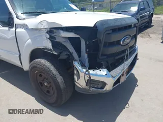 2015 Ford F-350 XL with VIN 1FDBF3E67FEB64097, listed as a IAAI auction lot 42647177 with 229,851 mi miles and . Bid and sale history available at DreamBid. Image 6.