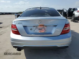2013 Mercedes-Benz C 250 z VIN WDDGJ4HB5DF957872, wystawiony jako Copart lot #52999035 z przebiegiem 155 348 mil mil oraz Czysty tytuł • Clean title. Historia ofert i sprzedaży dostępna na DreamBid. Obrazek 6.