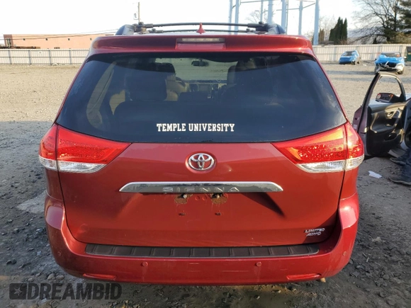 2013 Toyota Sienna XLE with VIN 5TDDK3DC1DS063001, listed as a Copart auction lot 46463765 with 201,869 mi miles and Salvage Title. Bid and sale history available at DreamBid. Image 6.