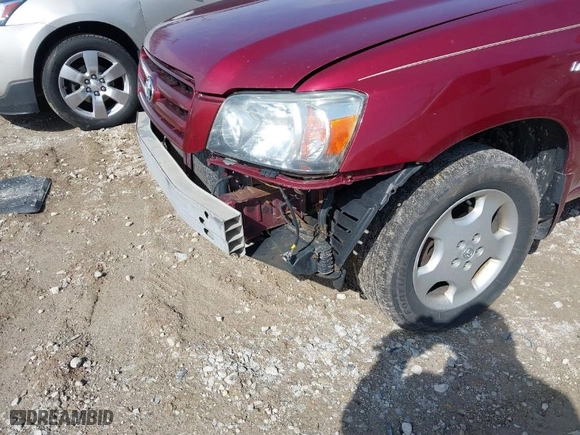 2005 Toyota Highlander with VIN JTEEP21A350110032, listed as a IAAI auction lot 41701585 with 223,277 mi miles. Bid and sale history available at carsss.com. Image 6.