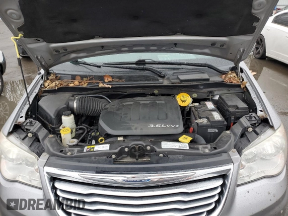 2014 Chrysler Town & Country Touring with VIN 2C4RC1BG7ER159979, listed as a Copart auction lot 41546834 with 148,000 mi miles and Salvage Title. Bid and sale history available at DreamBid. Image 13.