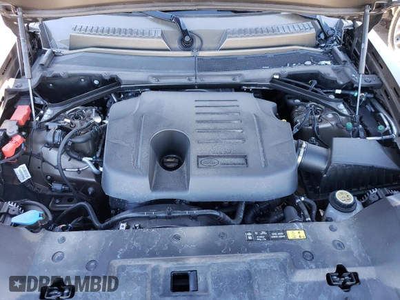 2024 Land Rover Defender S with VIN SALEJ7EU0R2275367, listed as a Copart auction lot 85565334 with 9,260 mi miles and Salvage title. Bid and sale history available at DreamBid. Image 12.