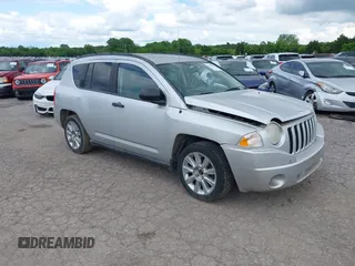 2007 Jeep Compass Sport with VIN 1J8FF47W97D279230, listed as a IAAI auction lot 42207379 with 205,058 mi miles and . Bid and sale history available at carsss.com. Image 1.