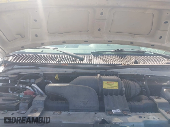 2014 Ford Econoline Cargo Commercial with VIN 1FTNS2EW7EDA67834, listed as a IAAI auction lot 42026939 with 138,501 mi miles. Bid and sale history available at carsss.com. Image 10.