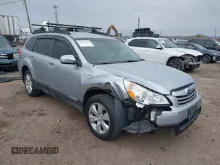 2012 Subaru Outback 2.5i Prem with VIN 4S4BRBFC3C1298792, listed as a IAAI auction lot 41353712 with 186,440 mi miles. Bid and sale history available at carsss.com. Image 1.