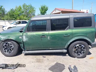 2023 Ford Bronco z VIN 1FMEE5BP5PLB89313, wystawiony jako IAAI lot #41793440 z przebiegiem 40 903 mil mil oraz . Historia ofert i sprzedaży dostępna na DreamBid. Obrazek 14.