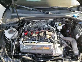 2018 Audi RS 3 z VIN WUABWGFF3J1900899, wystawiony jako Copart lot #38448223 z przebiegiem Nie podano mil oraz . Historia ofert i sprzedaży dostępna na DreamBid. Obrazek 11.