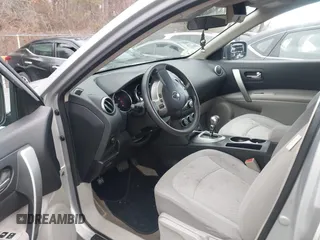 2009 Nissan Rogue SL with VIN JN8AS58V49W190587, listed as a IAAI auction lot 41403788 with 178,032 mi miles. Bid and sale history available at carsss.com. Image 5.