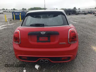 2020 MINI Hardtop 4 Door Cooper S z VIN WMWXU9C03L2L75325, wystawiony jako Copart lot #60974265 z przebiegiem 33 810 mil mil oraz Szkoda całkowita • Salvage title. Historia ofert i sprzedaży dostępna na DreamBid. Obrazek 6.