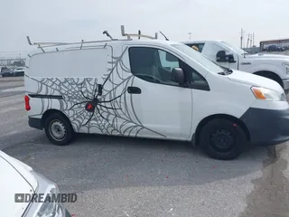 2016 Nissan NV200 S z VIN 3N6CM0KN6GK697491, wystawiony jako IAAI lot #41313863 z przebiegiem 156 838 mil mil oraz . Historia ofert i sprzedaży dostępna na DreamBid. Obrazek 13.