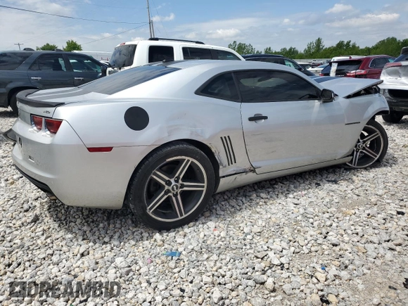 2011 Chevrolet Camaro 1LT z VIN 2G1FB1ED8B9168038, wystawiony jako Copart lot #58329815 z przebiegiem 121 889 mil mil oraz Czysty tytuł • Clean title. Historia ofert i sprzedaży dostępna na DreamBid. Obrazek 3.