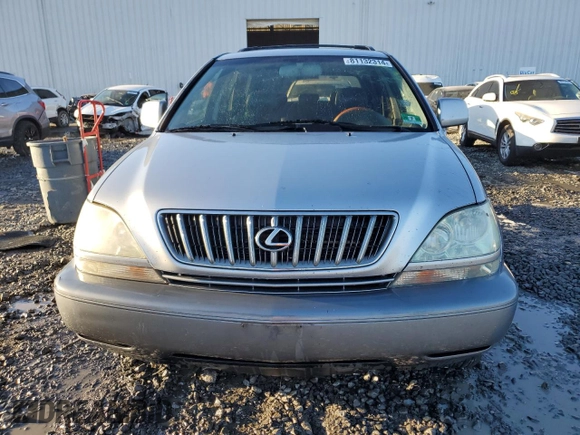 2001 Lexus RX 300 with VIN JTJGF10U310084903, listed as a Copart auction lot 81132314 with 251,268 mi miles and Salvage Title. Bid and sale history available at carsss.com. Image 5.