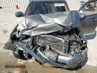 2012 Ford Escape XLS z VIN 1FMCU9C75CKB46512, wystawiony jako Copart lot #50629455 z przebiegiem Nie podano mil oraz Nie do naprawy • Non repairable. Historia ofert i sprzedaży dostępna na DreamBid. Obrazek 12.