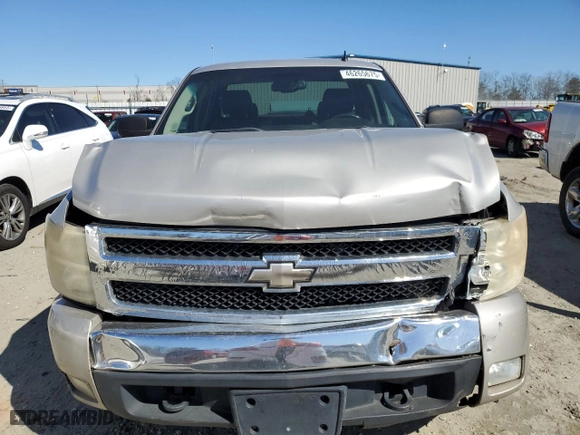 2007 Chevrolet Silverado 1500 LT w/1LT with VIN 2GCEK19J471627526, listed as a Copart auction lot 46265675 with 373,208 mi miles and Salvage Title. Bid and sale history available at carsss.com. Image 5.