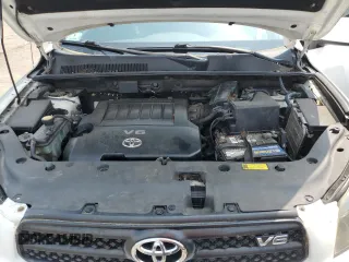 2007 Toyota RAV4 Sport z VIN JTMBK32V575016043, wystawiony jako Copart lot #59909495 z przebiegiem 141 535 mil mil oraz Czysty tytuł • Clean title. Historia ofert i sprzedaży dostępna na DreamBid. Obrazek 12.