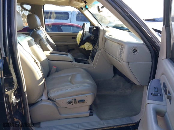 2006 Chevrolet Silverado 1500 LT1 with VIN 2GCEK13T061106215, listed as a IAAI auction lot 41434766 with 154,862 mi miles. Bid and sale history available at carsss.com. Image 5.