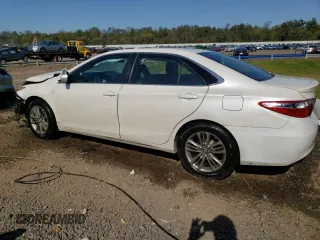 2017 Toyota Camry XLE z VIN 4T1BF1FK3HU267641, wystawiony jako Copart lot #71828243 z przebiegiem 104 954 mil mil oraz Szkoda całkowita • Salvage title. Historia ofert i sprzedaży dostępna na DreamBid. Obrazek 2.