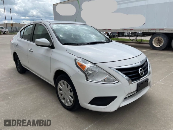 2019 Nissan Versa SV z VIN 3N1CN7AP4KL853965, wystawiony jako Copart lot #56391665 z przebiegiem 118 394 mil mil oraz Czysty tytuł • Clean title. Historia ofert i sprzedaży dostępna na DreamBid. Obrazek 1.
