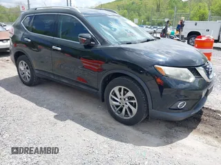 2015 Nissan Rogue SL with VIN 5N1AT2MV3FC924433, listed as a IAAI auction lot 42155223 with 145,980 mi miles. Bid and sale history available at carsss.com. Image 1.