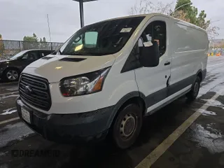 2016 Ford Transit Cargo z VIN 1FTYE1YM9GKB18600, wystawiony jako IAAI lot #42726792 z przebiegiem 127 434 mil mil oraz . Historia ofert i sprzedaży dostępna na DreamBid. Obrazek 8.