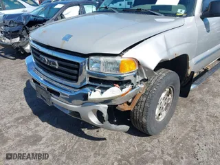 2004 GMC Sierra 1500 SLE with VIN 2GTEK19T041267474, listed as a IAAI auction lot 41909083 with 225,702 mi miles. Bid and sale history available at carsss.com. Image 6.