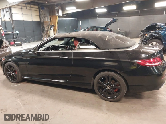 2019 Mercedes-Benz C 300 с VIN WDDWK8EB7KF779240, выставлен на аукционе IAAI как лот 42093433 с пробегом 74 967 миль миль и . История ставок и продаж доступна на DreamBid. Изображение 14.