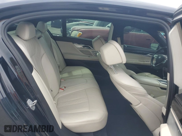 2019 BMW 7 Series 750i xDrive с VIN WBA7F2C5XKB240094, выставлен на аукционе Copart как лот 52735614 с пробегом 54 983 миль миль и Списание • Salvage title. История ставок и продаж доступна на DreamBid. Изображение 10.