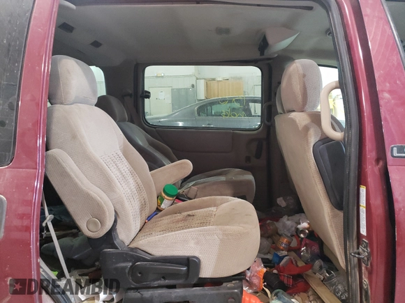 2004 Chevrolet Venture LS z VIN 1GNDX03E84D152859, wystawiony jako Copart lot #61352482 z przebiegiem 161 091 mil mil oraz Szkoda całkowita • Salvage title. Historia ofert i sprzedaży dostępna na DreamBid. Obrazek 6.