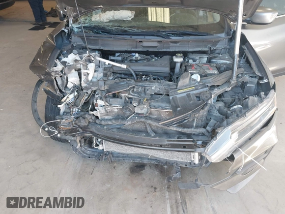 2017 Nissan Rogue SV z VIN KNMAT2MT3HP557211, wystawiony jako IAAI lot #41630119 z przebiegiem 163 367 mil mil oraz . Historia ofert i sprzedaży dostępna na DreamBid. Obrazek 10.