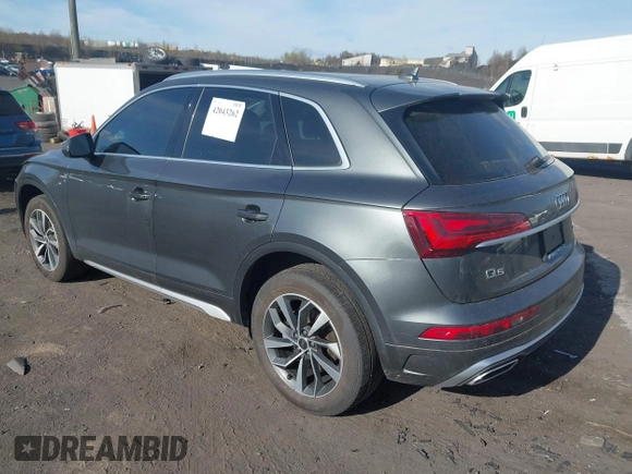 2023 Audi Q5 S line Premium Plus z VIN WA1EAAFY5P2133268, wystawiony jako IAAI lot #42043262 z przebiegiem 21 664 mil mil oraz . Historia ofert i sprzedaży dostępna na DreamBid. Obrazek 3.