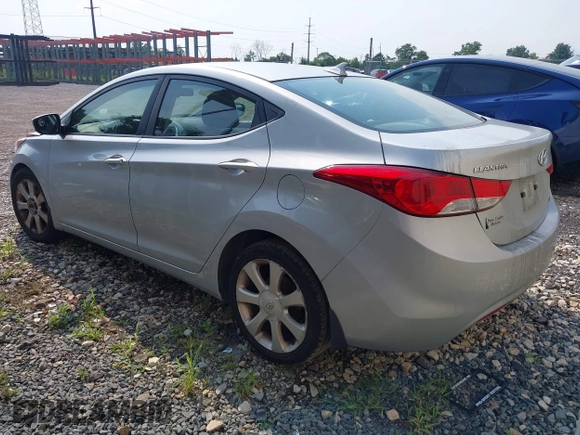 2013 Hyundai Elantra Limited with VIN 5NPDH4AE9DH152427, listed as a IAAI auction lot 40043156 with 130,024 mi miles and . Bid and sale history available at DreamBid. Image 3.