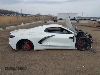 2023 Chevrolet Corvette 1LT z VIN 1G1YA3D48P5111528, wystawiony jako IAAI lot #41932326 z przebiegiem Nie podano mil oraz . Historia ofert i sprzedaży dostępna na DreamBid. Obrazek 12.