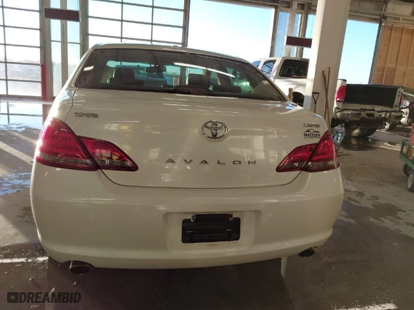2009 Toyota Avalon XL with VIN 4T1BK36B99U344683, listed as a IAAI auction lot 41011191 with NaN miles. Bid and sale history available at carsss.com. Image 17.