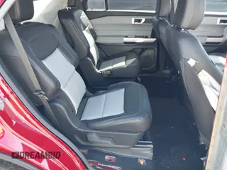 2023 Ford Explorer XLT с VIN 1FMSK7DH1PGA48292, выставлен на аукционе IAAI как лот 42245702 с пробегом 27 183 миль миль и . История ставок и продаж доступна на DreamBid. Изображение 8.