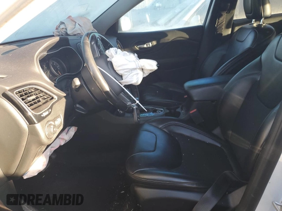 2020 Jeep Cherokee Altitude with VIN 1C4PJMLX9LD511845, listed as a Copart auction lot 46396405 with 122,338 mi miles and Salvage Title. Bid and sale history available at DreamBid. Image 7.