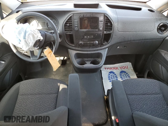 2022 Mercedes-Benz Metris Cargo z VIN W1YV0BEY6N4138833, wystawiony jako Copart lot #68922824 z przebiegiem 9 493 mil mil oraz Szkoda całkowita • Salvage title. Historia ofert i sprzedaży dostępna na DreamBid. Obrazek 8.