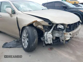 2007 Lexus ES 330 with VIN JTHBJ46G872003596, listed as a IAAI auction lot 42030486 with 183,036 mi miles and . Bid and sale history available at carsss.com. Image 6.