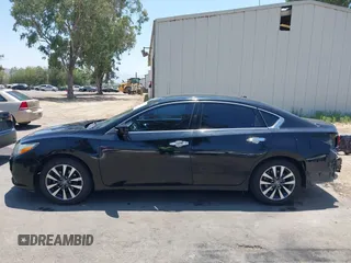 2017 Nissan Altima SV with VIN 1N4AL3AP7HC224570, listed as a IAAI auction lot 42620176 with 81,032 mi miles and . Bid and sale history available at DreamBid. Image 15.