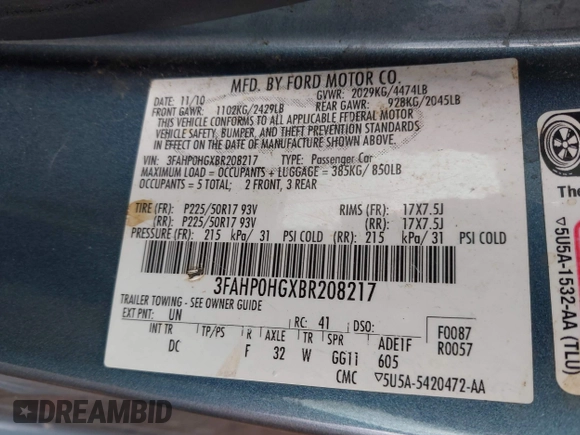 2011 Ford Fusion SE with VIN 3FAHP0HGXBR208217, listed as a IAAI auction lot 42098773 with 189,392 mi miles. Bid and sale history available at carsss.com. Image 9.