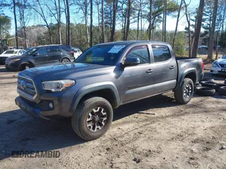 2016 Toyota Tacoma SR with VIN 5TFCZ5AN5GX045267, listed as a IAAI auction lot 41151555 with 162,882 mi miles. Bid and sale history available at carsss.com. Image 17.